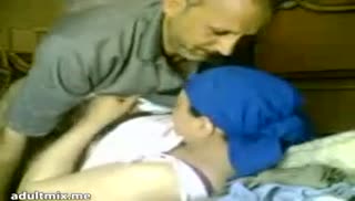 Арабская пара снимает домашнюю порнуху Screen №4