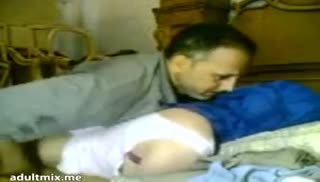 Арабская пара снимает домашнюю порнуху Screen №6