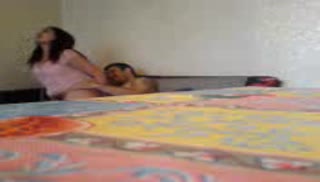 Азербайджанец дает за щеку девушке и сажает ее на кукан Screen №7