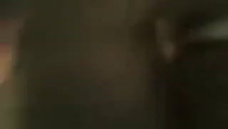 uz xxx Деваха робко берет в ротик перед камерой