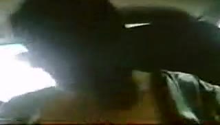 Чеченка дает себя облапать перед камерой Screen №4