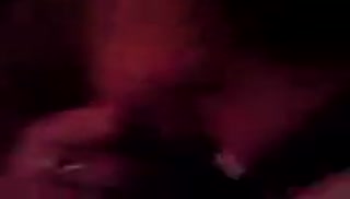 Дал телке за щеку перед камерой мобилы Screen №6