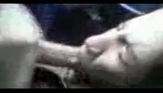 Чеченка давится хером перед камерой Screen №3