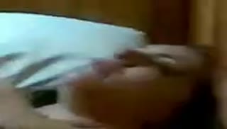 Кавказская пара снимает секс на дешевый телефон Screen №1