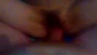 Мужик крупным планом прет студентку с большой попой Screen №4