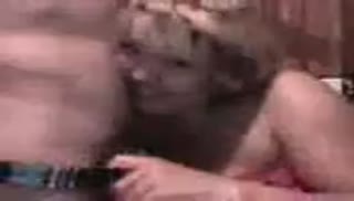 uz xxx Зрелая проститутка работает пошлым ротиком