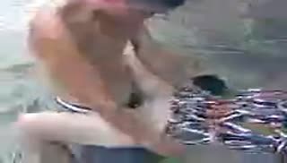 uz xxx Киргиз усердно жарит бабенку на улице