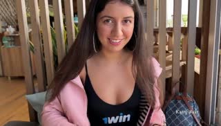 Девушка из кафешки оказалась пошлой шлюшкой Screen №1