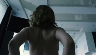 Русская девушка легко отдается гостю Screen №7