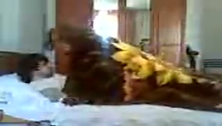 Таджикская парочка снимает домашнюю порнуху Screen №1