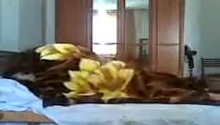 Таджикская парочка снимает домашнюю порнуху Screen №4