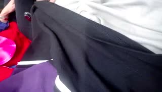 Скромная бабенка аккуратно сделала минетик Screen №5